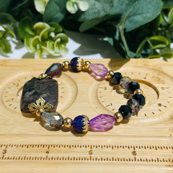 Jewelry - Elegant purple beads and Brown Natural Stones Bracelet
